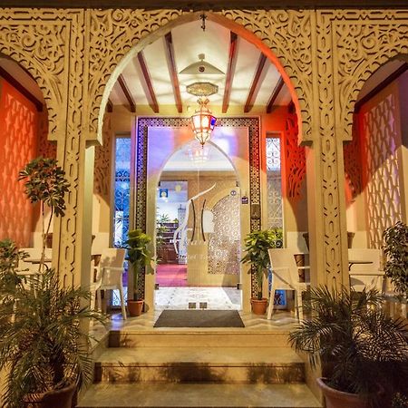 Hotel Tarek Чефчауен Екстериор снимка