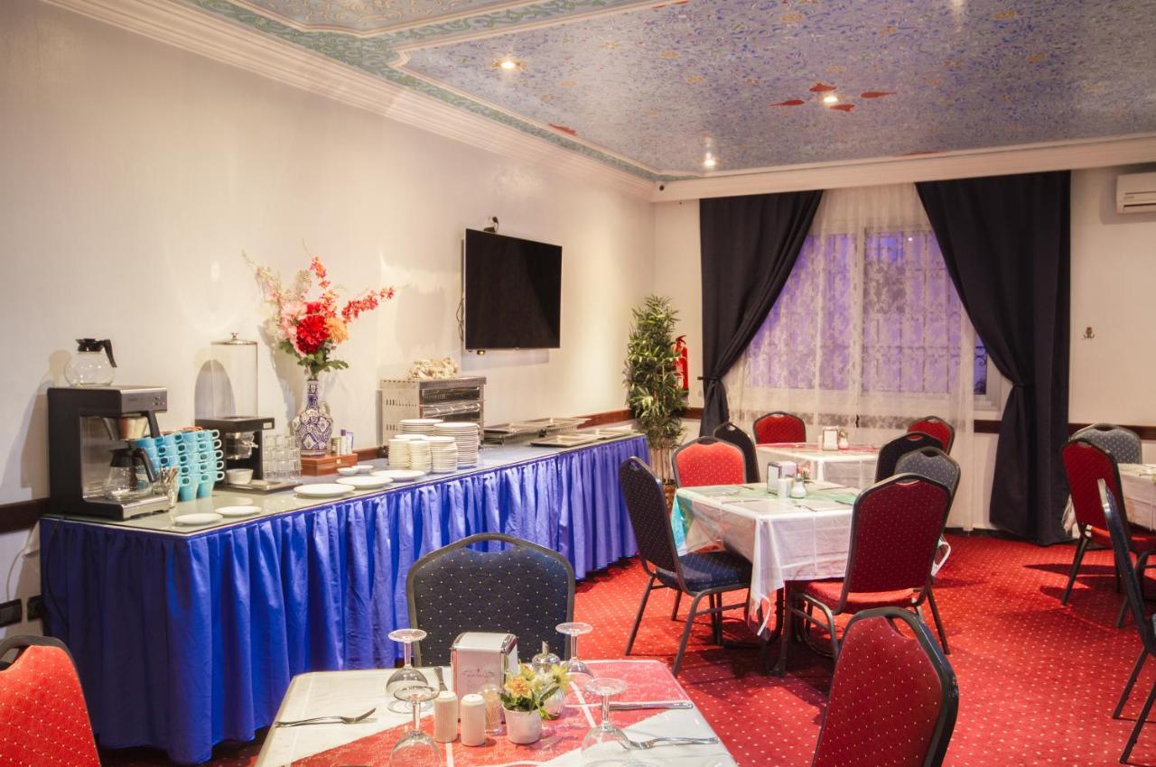 Hotel Tarek Чефчауен Екстериор снимка