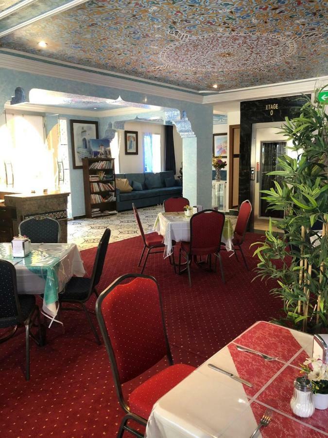 Hotel Tarek Чефчауен Екстериор снимка