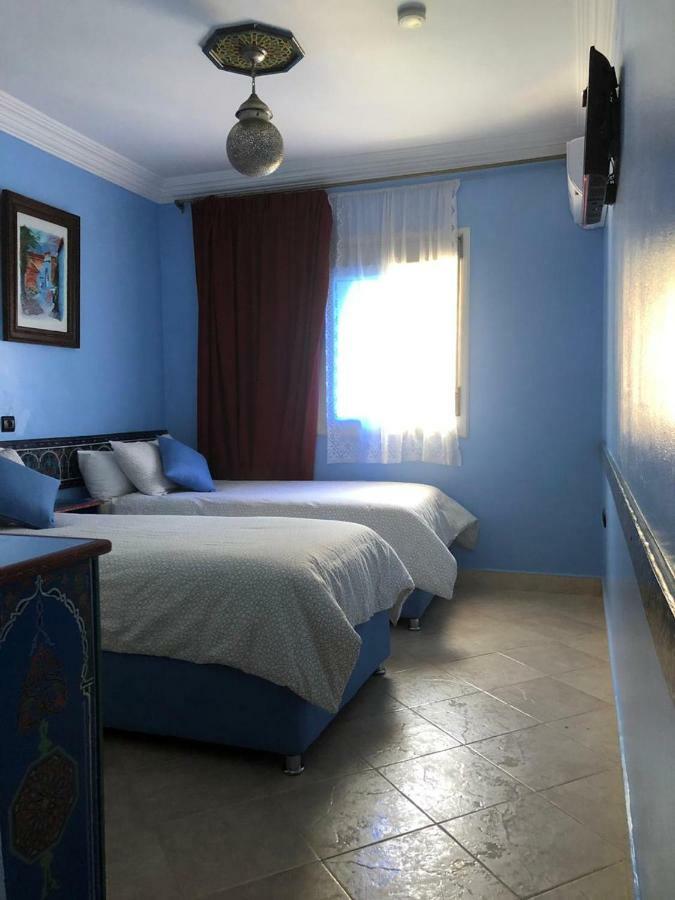 Hotel Tarek Чефчауен Екстериор снимка