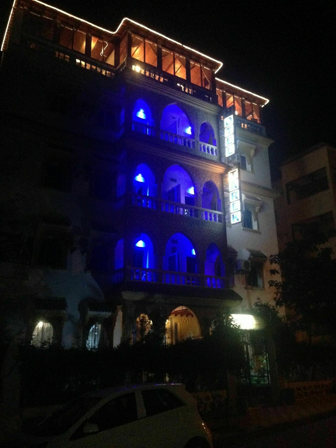 Hotel Tarek Чефчауен Екстериор снимка